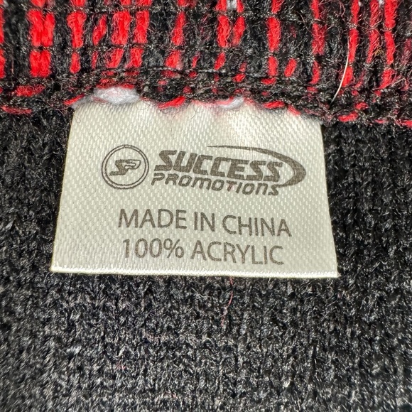 Chicago Blackhawks Scarf Red Black White Winter Design CIBC Promo - Picture 6 of 7